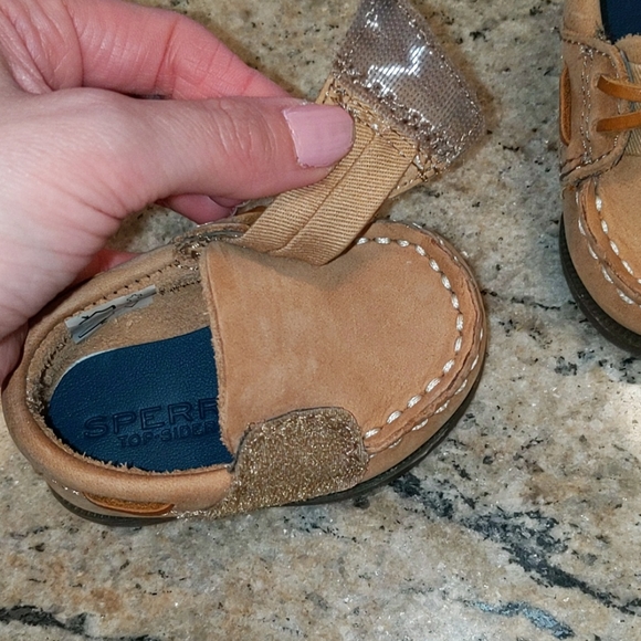 LIKE NEW Baby Sperry Crib Shoe Size 1 - Picture 8 of 9